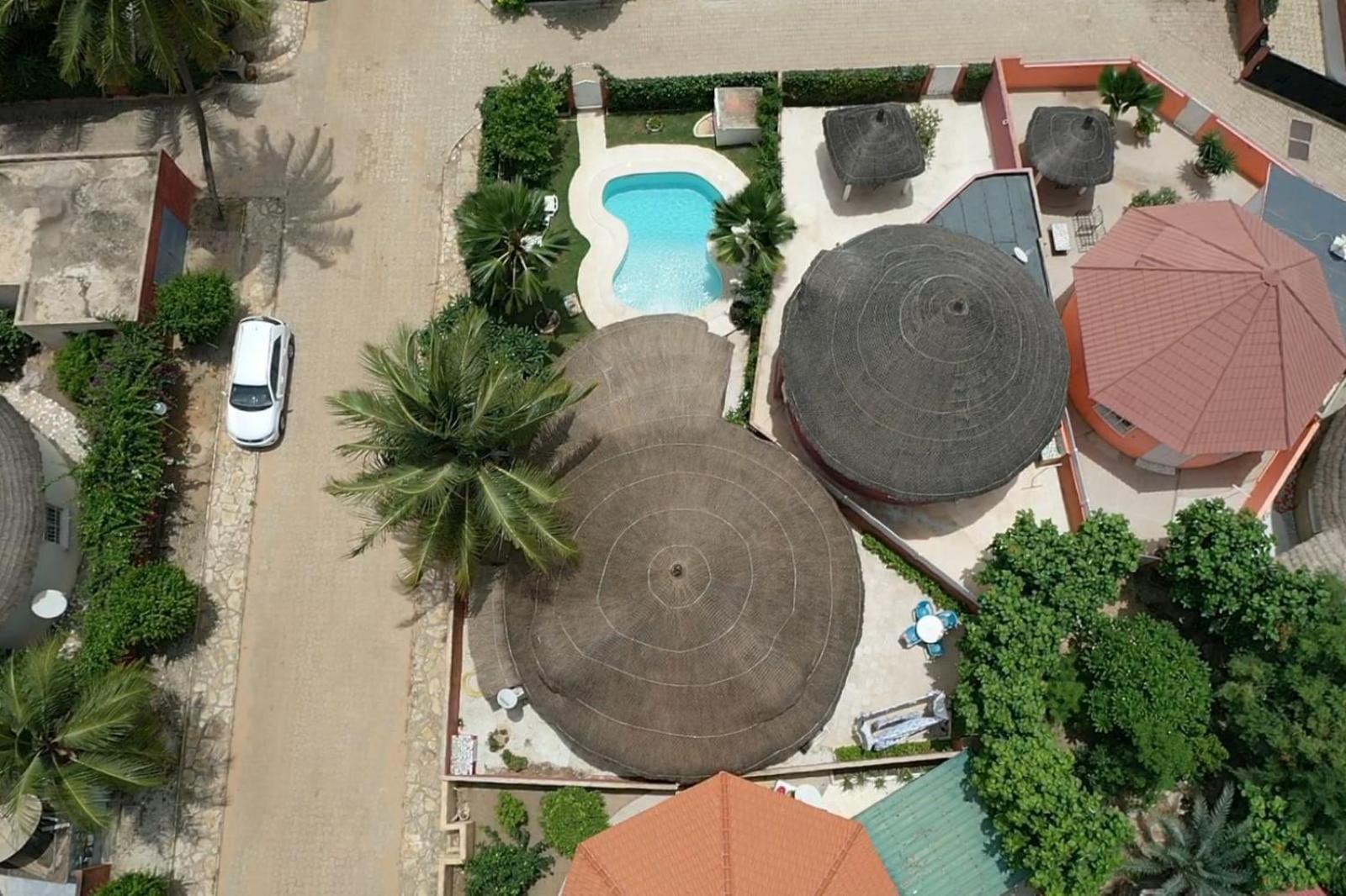 Villa Bord De Mer Avec Piscine Sali Tapé 外观 照片
