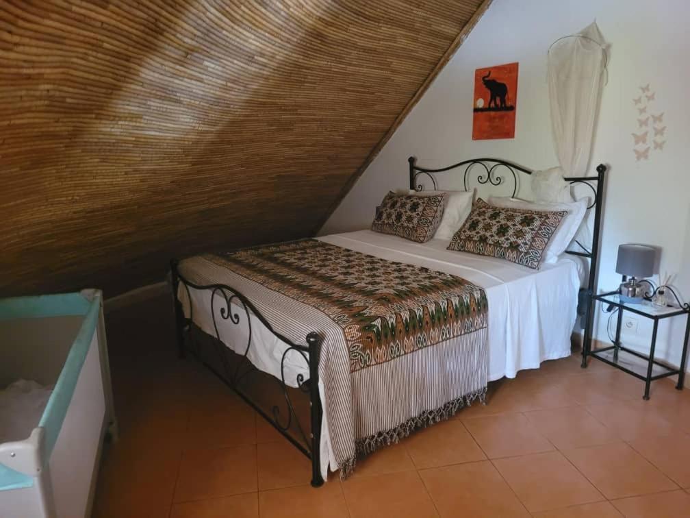 Villa Bord De Mer Avec Piscine Sali Tapé 外观 照片
