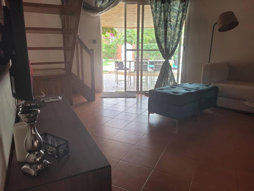 Villa Bord De Mer Avec Piscine Sali Tapé 外观 照片